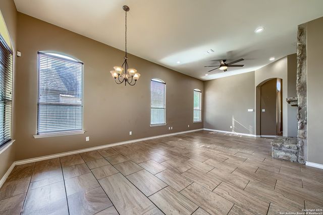 104 N. Elise Dr., La Vernia, TX 78121