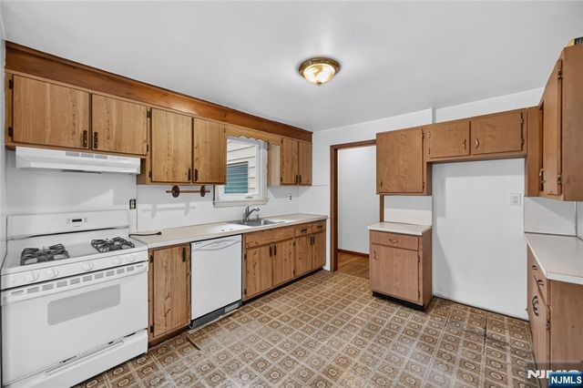 75 Welshs Lane, Franklin, NJ 08873