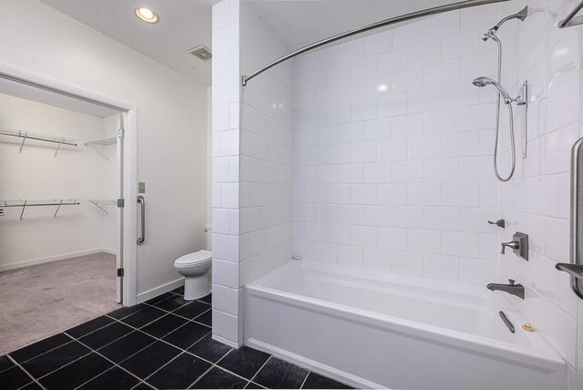 139 Woodland Road, Lansing, KS 66043