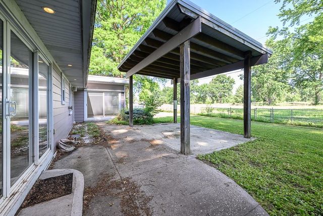 139 Woodland Road, Lansing, KS 66043
