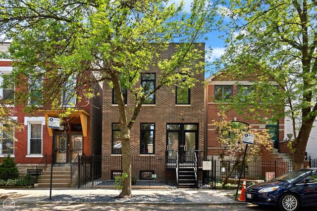 2121 W Ohio Street 1, Chicago, IL 60612
