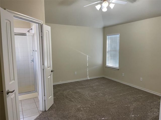 2404 Rookhaven Lane, Yukon, OK 73099