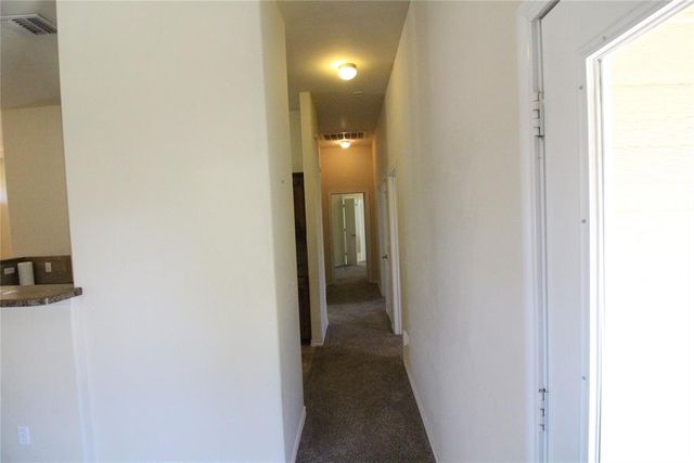 2404 Rookhaven Lane, Yukon, OK 73099