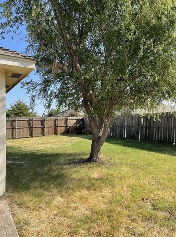 2404 Rookhaven Lane, Yukon, OK 73099