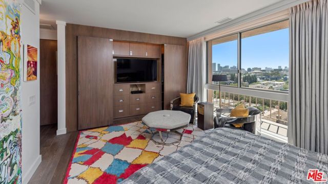 100 S Doheny Drive PH 1, Los Angeles, CA 90048