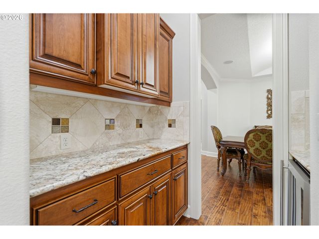 2787 RIDGE Ln, West Linn, OR 97068