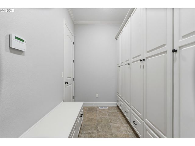 2787 RIDGE Ln, West Linn, OR 97068