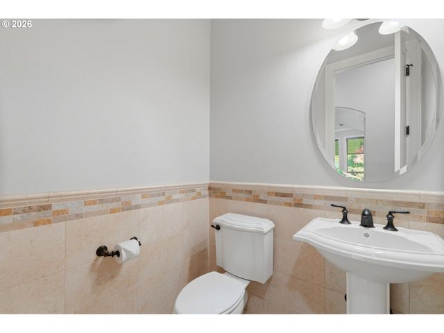 2787 RIDGE Ln, West Linn, OR 97068