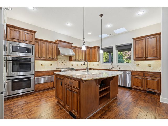 2787 RIDGE Ln, West Linn, OR 97068