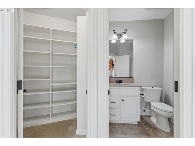 2787 RIDGE Ln, West Linn, OR 97068