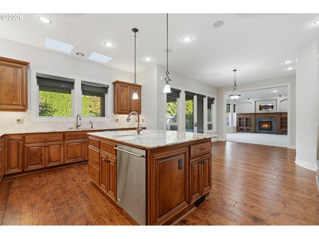 2787 RIDGE Ln, West Linn, OR 97068
