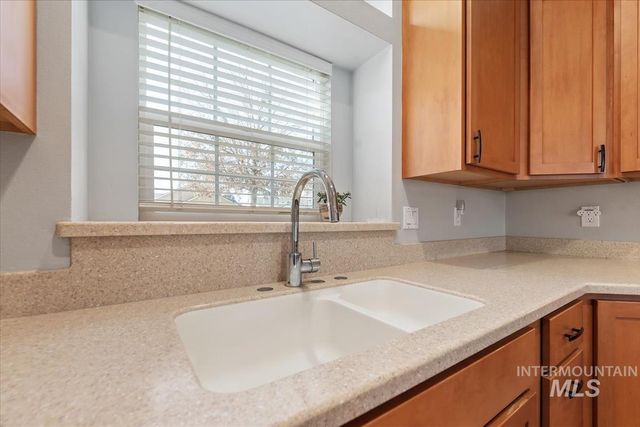 6118 N Widgeon Way, Boise, ID 83714