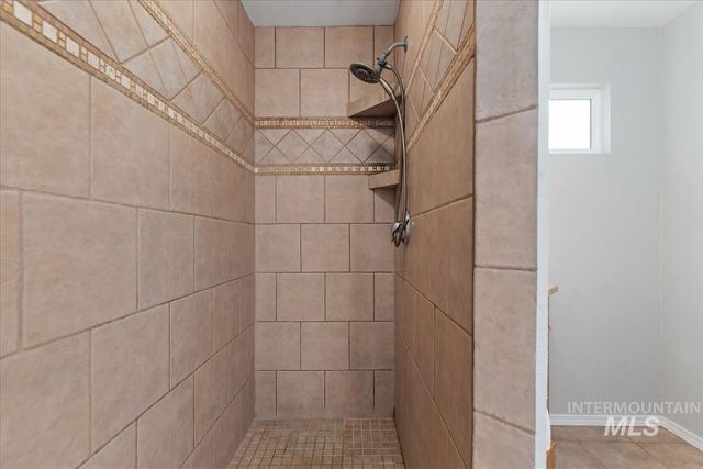 6118 N Widgeon Way, Boise, ID 83714