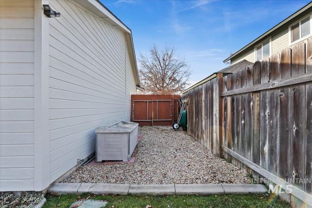 6118 N Widgeon Way, Boise, ID 83714