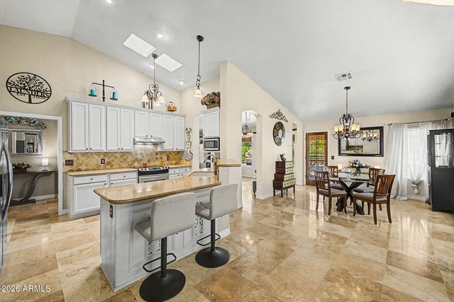 5908 W MANZANITA Court, Chandler, AZ 85226
