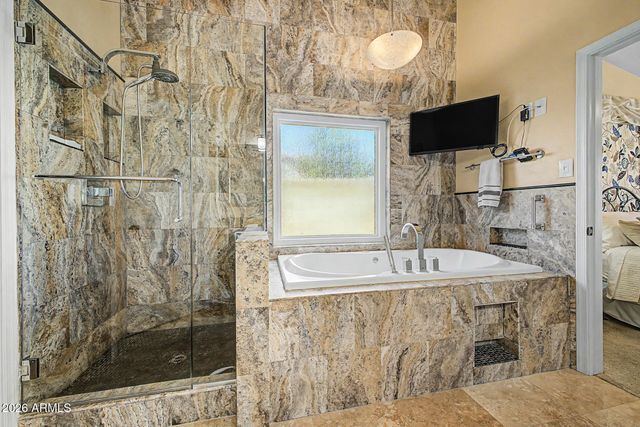 5908 W MANZANITA Court, Chandler, AZ 85226
