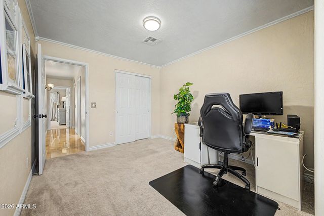 5908 W MANZANITA Court, Chandler, AZ 85226