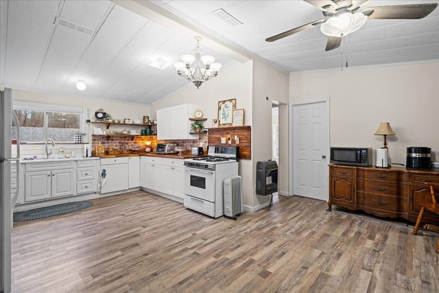 3957 Lodge Road, Rocky Face, GA 30740