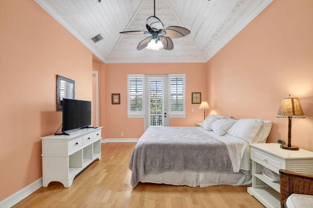 369 W Mallory Circle, Delray Beach, FL 33483