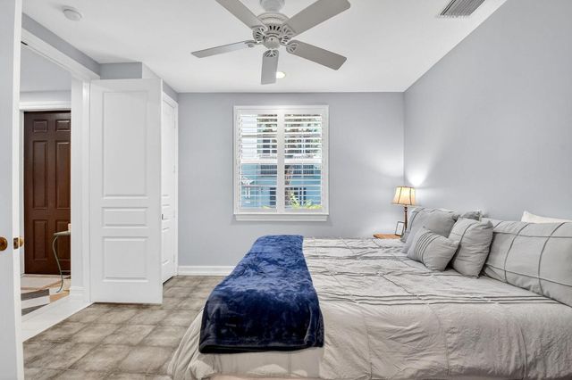 369 W Mallory Circle, Delray Beach, FL 33483