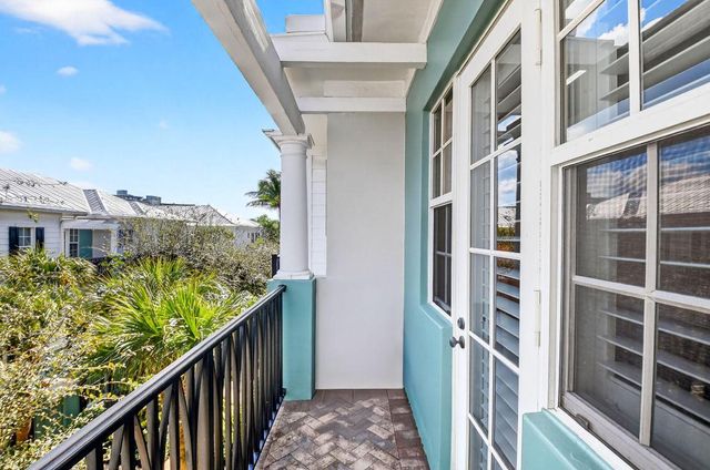 369 W Mallory Circle, Delray Beach, FL 33483