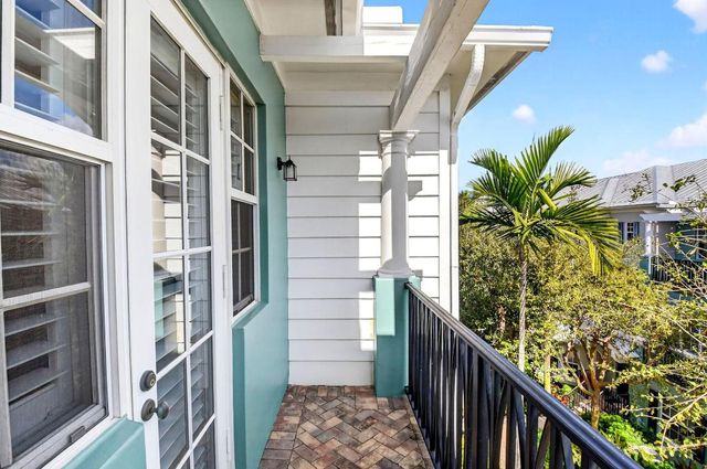 369 W Mallory Circle, Delray Beach, FL 33483