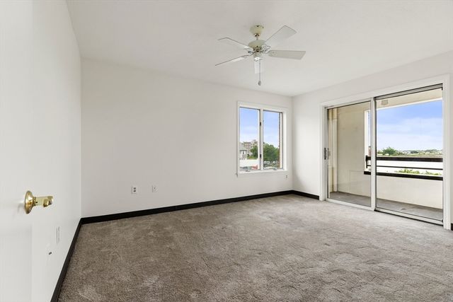 21 Margin St 27, Lynn, MA 01905