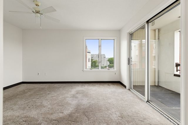 21 Margin St 27, Lynn, MA 01905