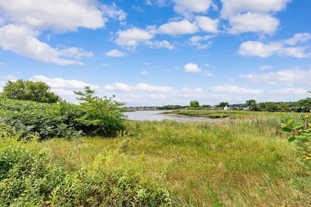 21 Margin St 27, Lynn, MA 01905