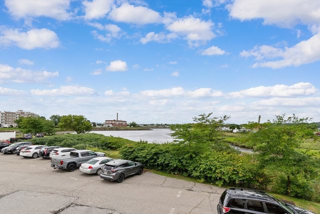21 Margin St 27, Lynn, MA 01905