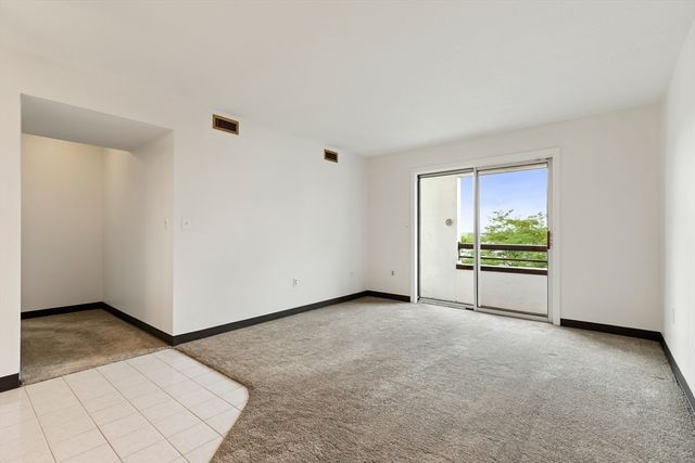 21 Margin St 27, Lynn, MA 01905