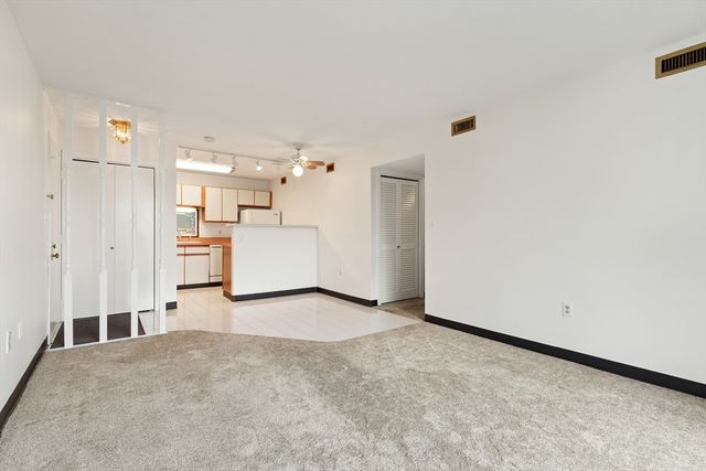 21 Margin St 27, Lynn, MA 01905