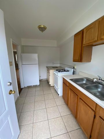73 N Hampton Road, Columbus, OH 43213