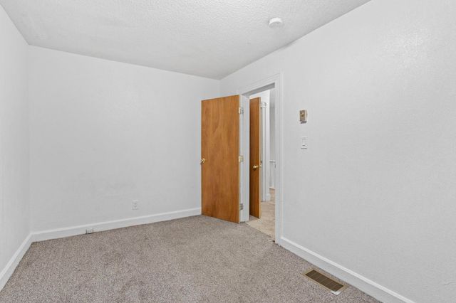 267 Bates Avenue, Saint Paul, MN 55106
