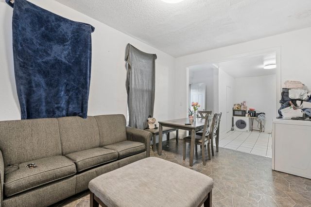 267 Bates Avenue, Saint Paul, MN 55106