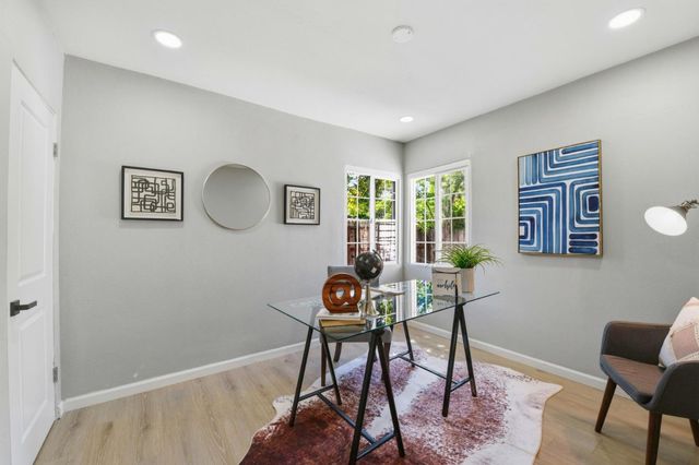 2383 Menalto Avenue, East Palo Alto, CA 94303