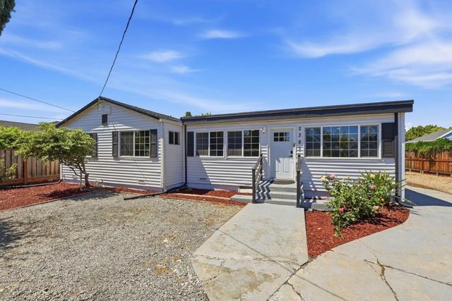 2383 Menalto Avenue, East Palo Alto, CA 94303