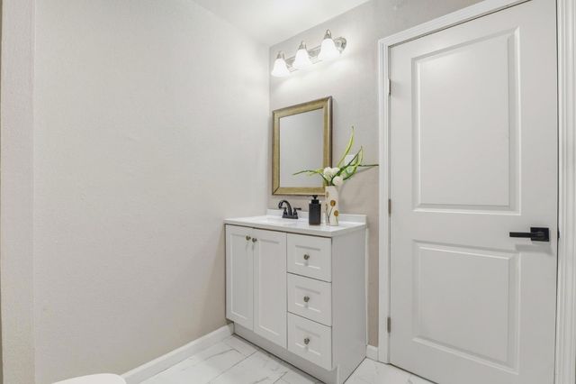 2383 Menalto Avenue, East Palo Alto, CA 94303