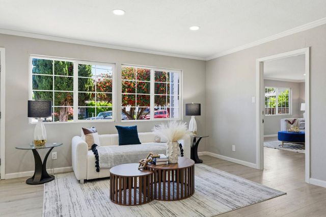 2383 Menalto Avenue, East Palo Alto, CA 94303