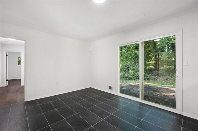 5726 Southwick Court SW, Atlanta, GA 30349