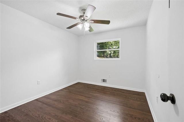 5726 Southwick Court SW, Atlanta, GA 30349