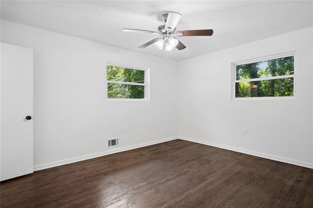 5726 Southwick Court SW, Atlanta, GA 30349
