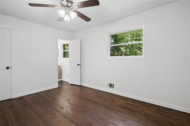 5726 Southwick Court SW, Atlanta, GA 30349