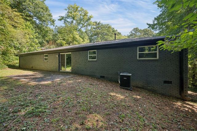 5726 Southwick Court SW, Atlanta, GA 30349