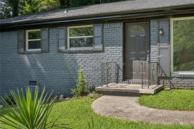 5726 Southwick Court SW, Atlanta, GA 30349