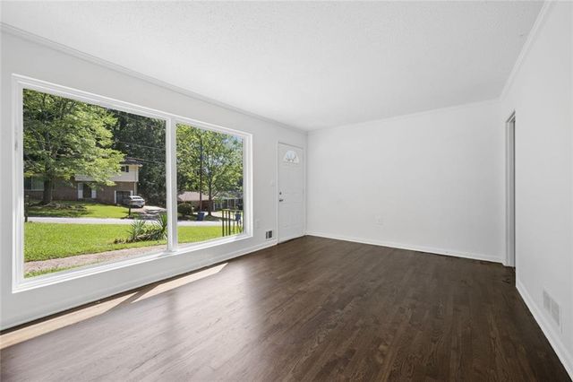 5726 Southwick Court SW, Atlanta, GA 30349