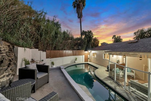 4300 Pampas Road, Woodland Hills, CA 91364