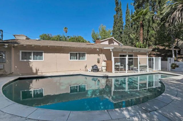 4300 Pampas Road, Woodland Hills, CA 91364