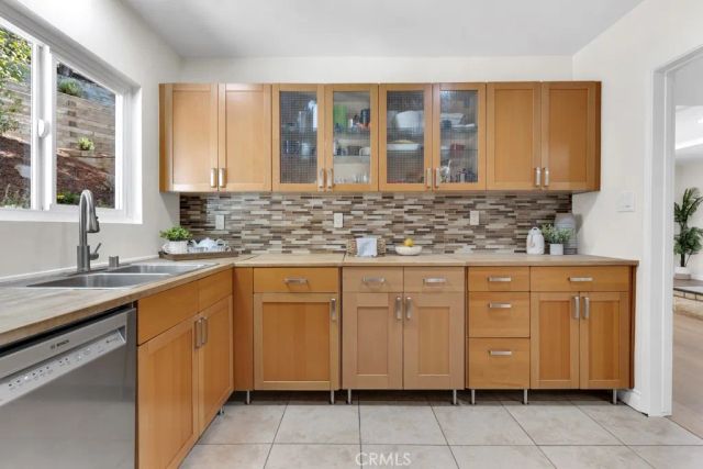 4300 Pampas Road, Woodland Hills, CA 91364