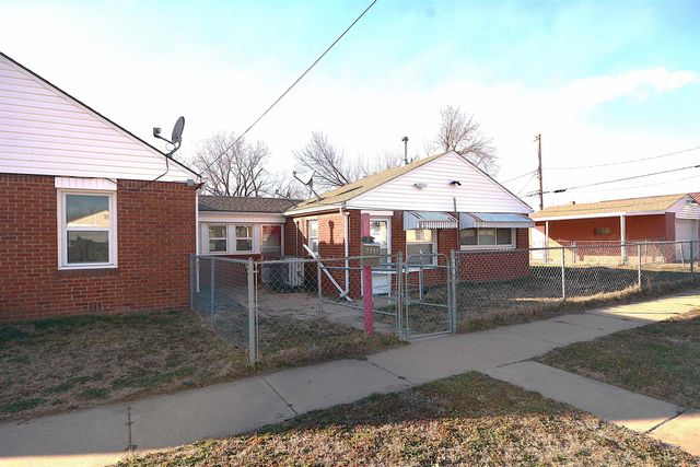 502 W Blake St, Wichita, KS 67213